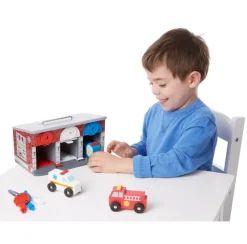 MELISSA & DOUG Melissa&Doug - Garaż z trzema samochodami ratunkowymi i kluczami
